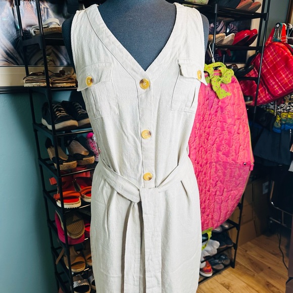 New Directions Cream Midi Dress with Gold Buttons - Picture 1 of 8